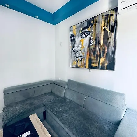 Jz Boutique 2 Apartment